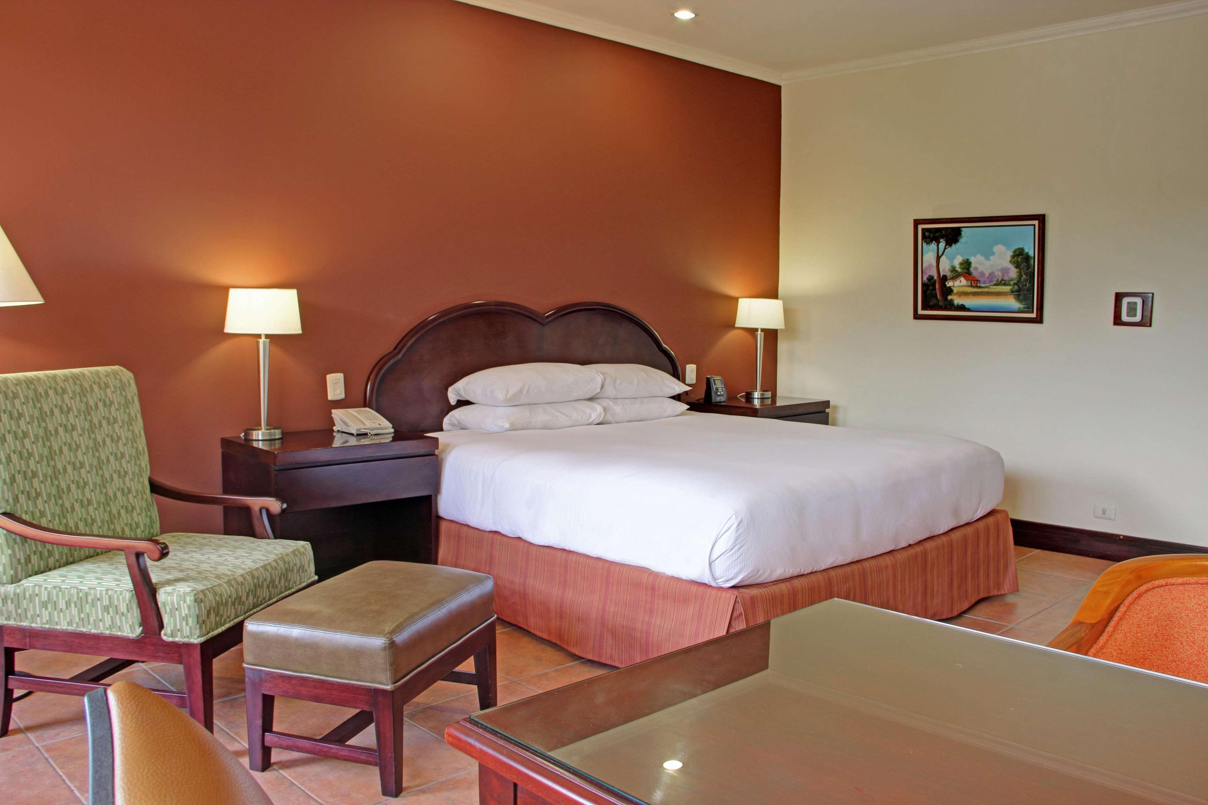 Hilton Cariari Doubletree San Jose - Costa Rica Hotel Ngoại thất bức ảnh A room at the hotel