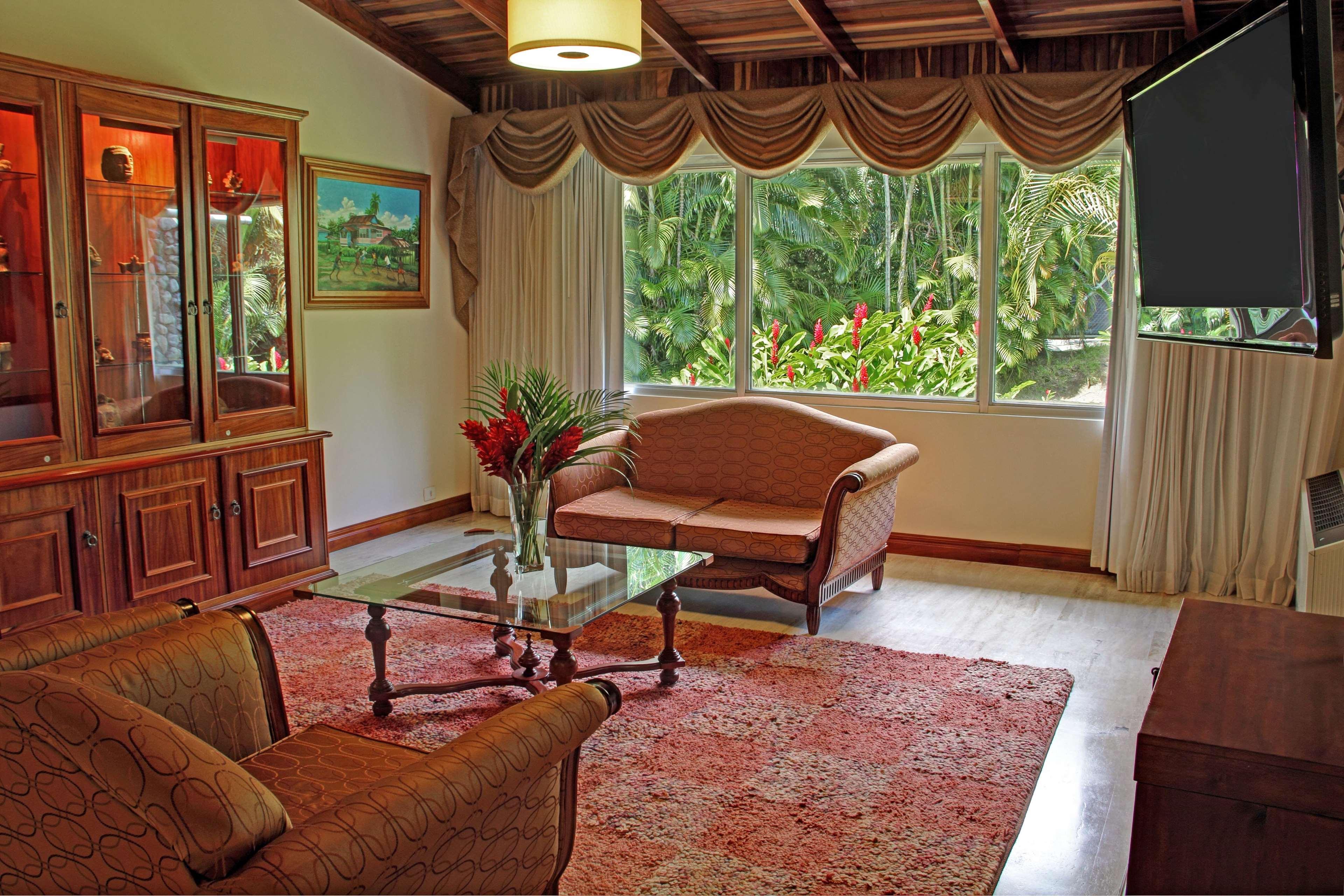 Hilton Cariari Doubletree San Jose - Costa Rica Hotel Ngoại thất bức ảnh A living room