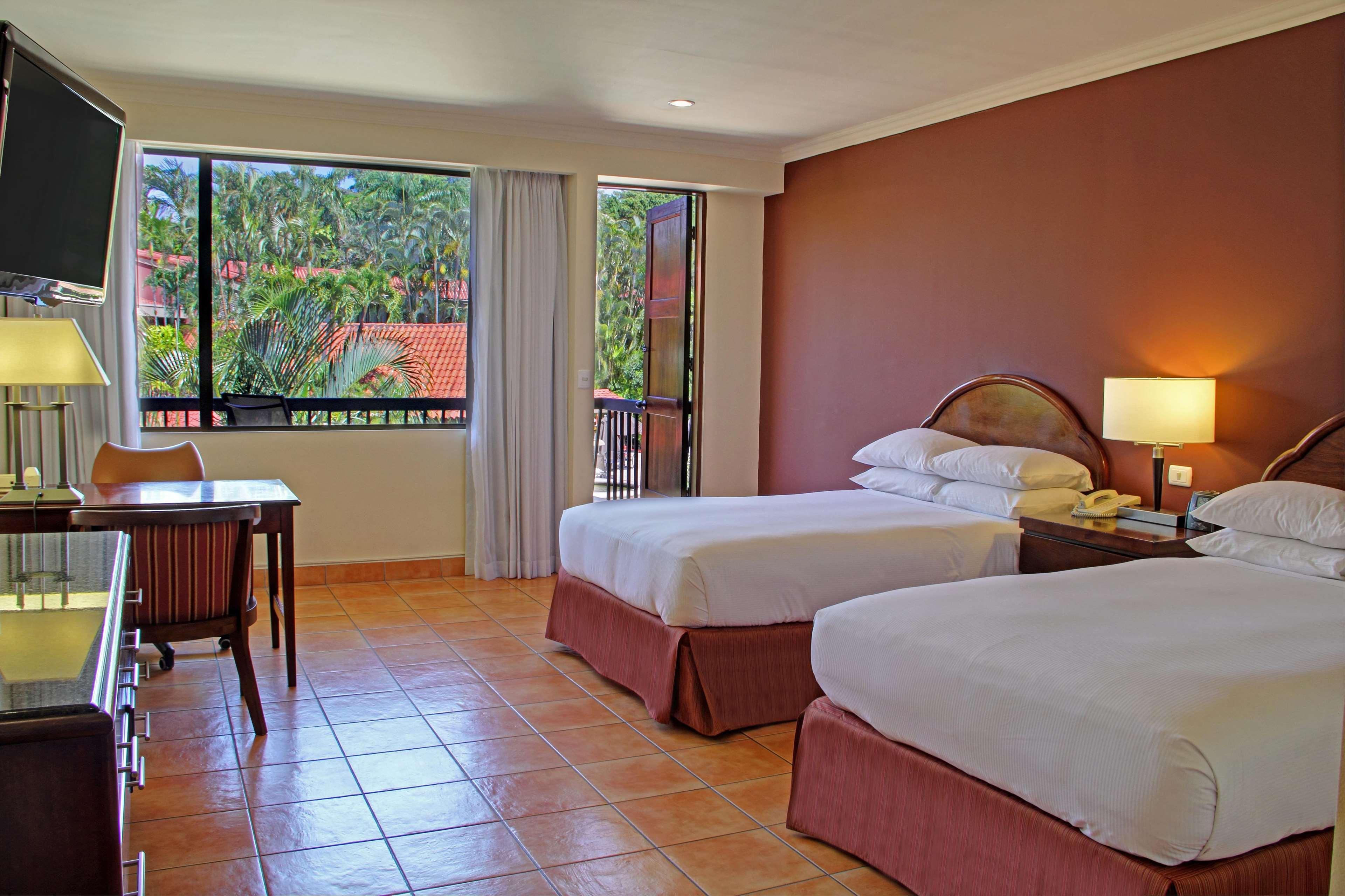 Hilton Cariari Doubletree San Jose - Costa Rica Hotel Ngoại thất bức ảnh A room at the hotel
